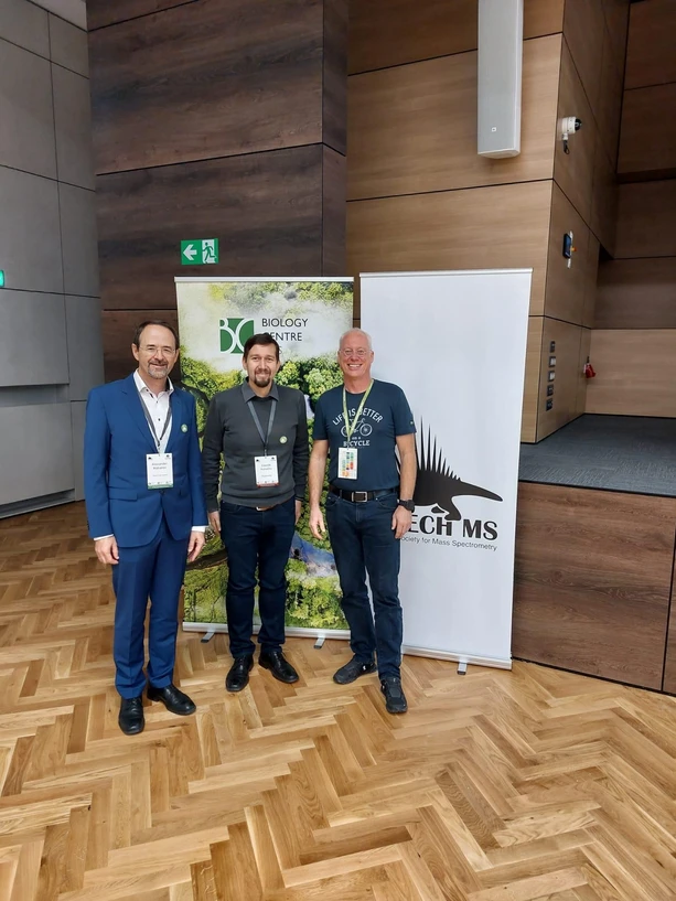 CSMS: 13th Czech Mass Spectrometry Conference 2025 and 11th Informal Proteomics Meeting – Day 2 (From left: Alexander Makarov, Zdeněk Kukačka, and Bernhard Kuster)