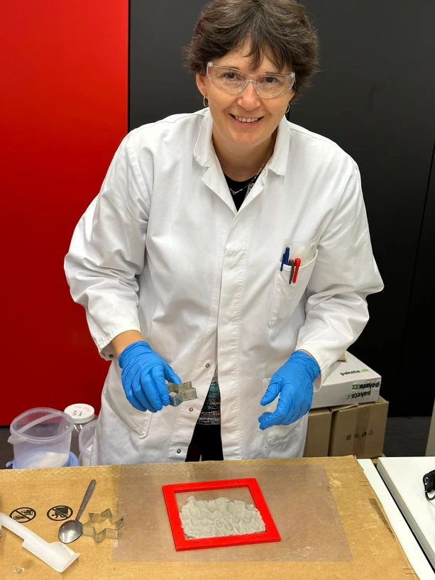 CXI TUL: Glass alchemy of Marie Staré. The recyclate has new uses.