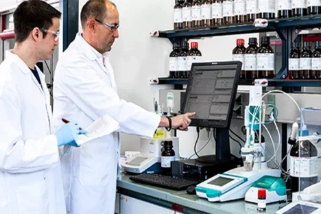 Safer Karl Fischer Titrations with CMR-free reagents and OMNIS