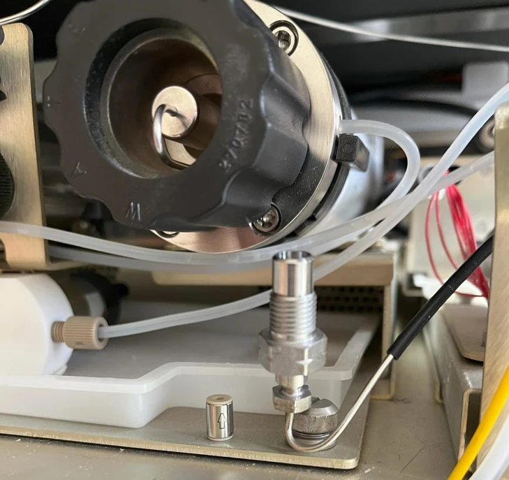 Jiří Luňák: Check valve cartridge cleaning and installation