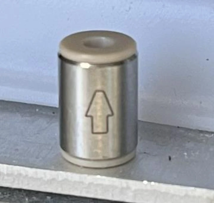 Jiří Luňák: Check valve cartridge cleaning and installation direction Orientace upwards