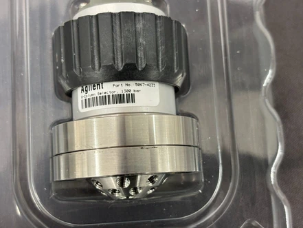 Agilent InfinityLab Quick Change valve head, 8-column selection valve, 1300 bar, 5067-4233 (Tested)