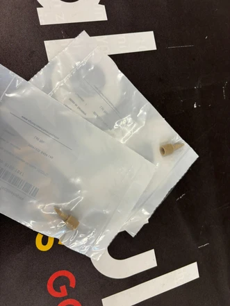 Agilent PEEK HPLC Adapter. female 1/4-28 to male 10-32, 0100-1847 (New)