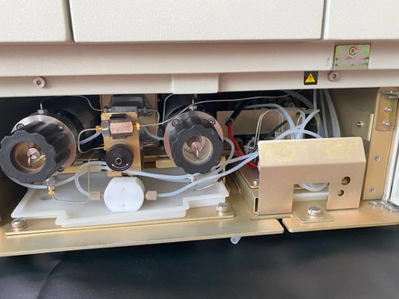 Waters Alliance 2695 HPLC system with UV-Vis detector (Refurbished)