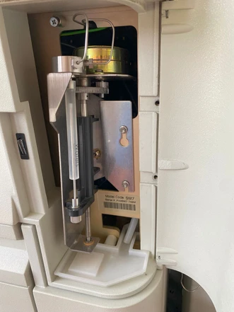 Waters Alliance 2695 HPLC system with UV-Vis detector (Refurbished)