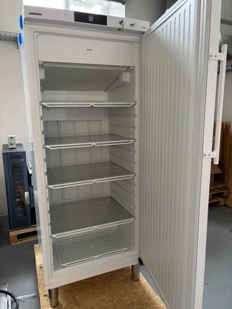 Liebherr ProfiLine GGv 5010 Freestanding NoFrost Freezer (Tested)