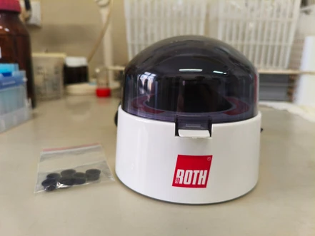 Roth microcentrifuge with one rotor (New)