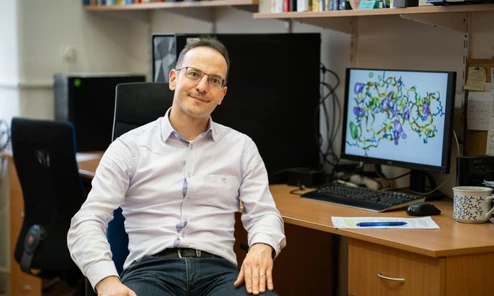 Jan Heyda: Molecular view of membraneless organelles in collaboration with the USA